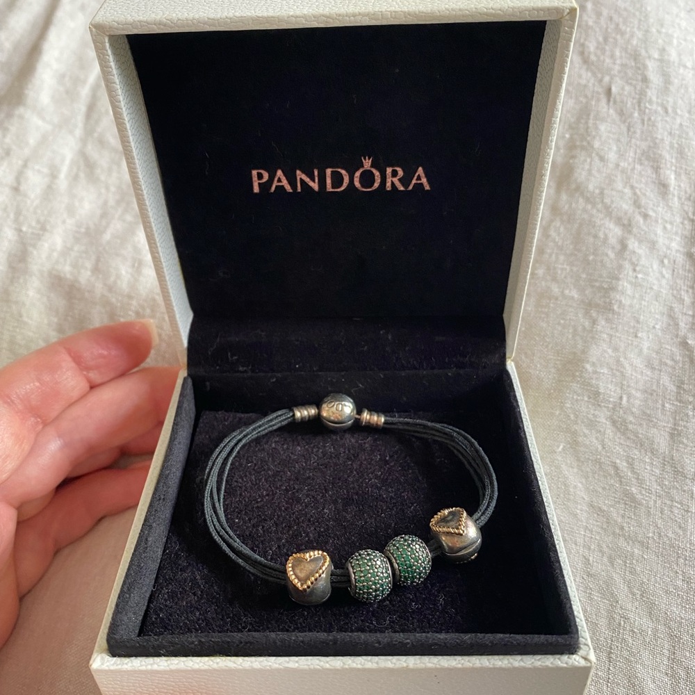 Pandora bracelet with 4 charms